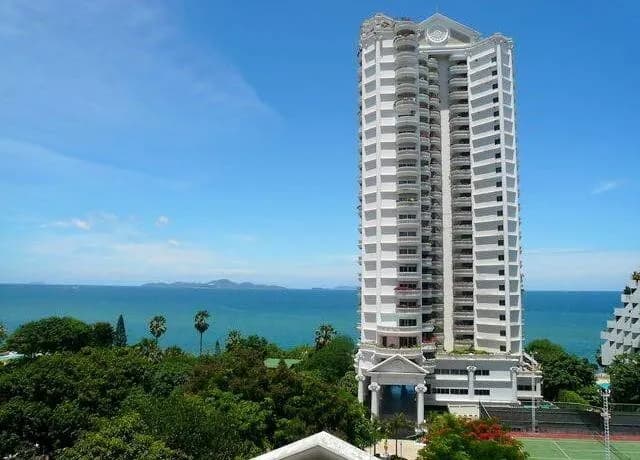 Silver Beach main view