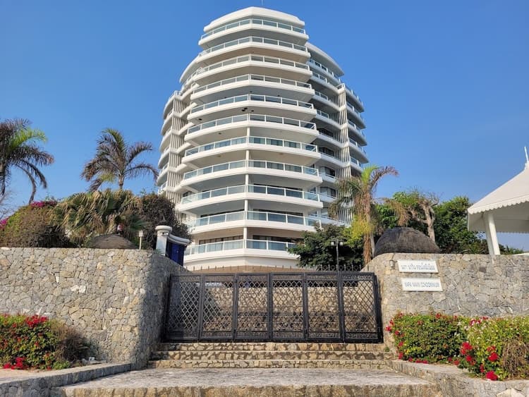 Napanawin Condominium main view