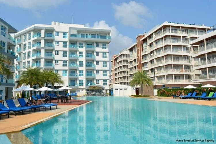 Mosaic Condominium main view