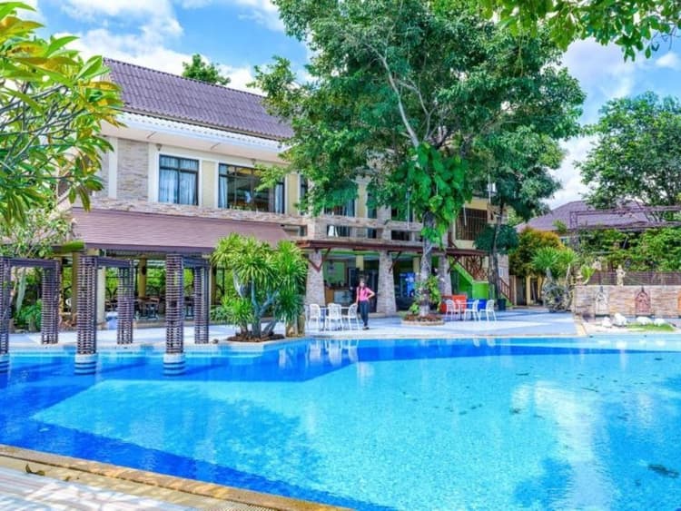 Saksaitarn Place main view