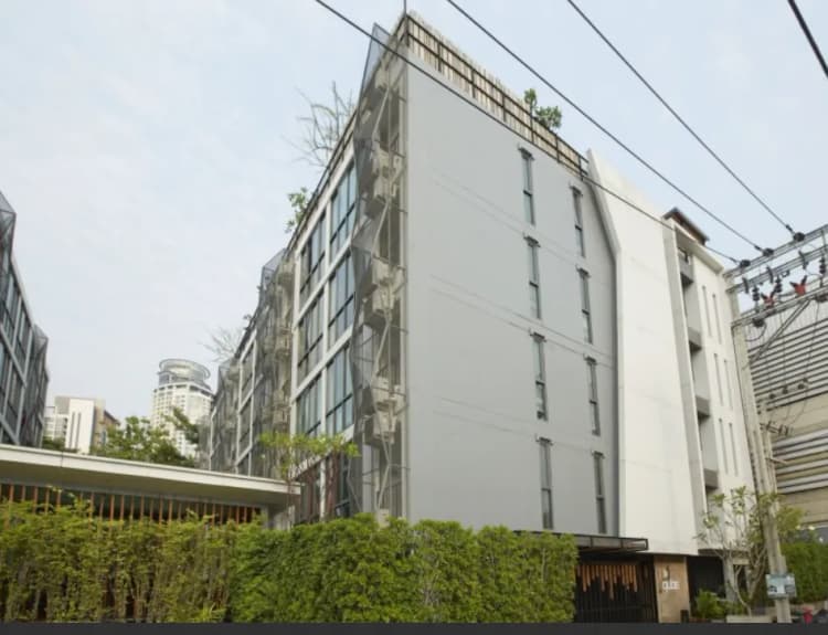 Qube Sukhumvit soi 46 main view