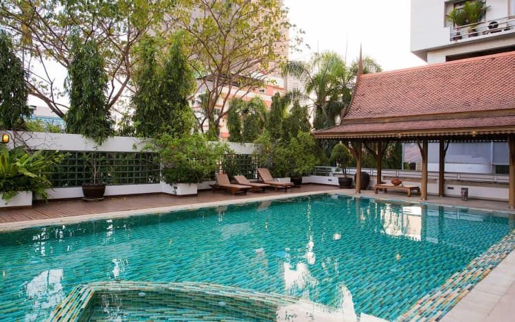 Suan Phinit Place main view