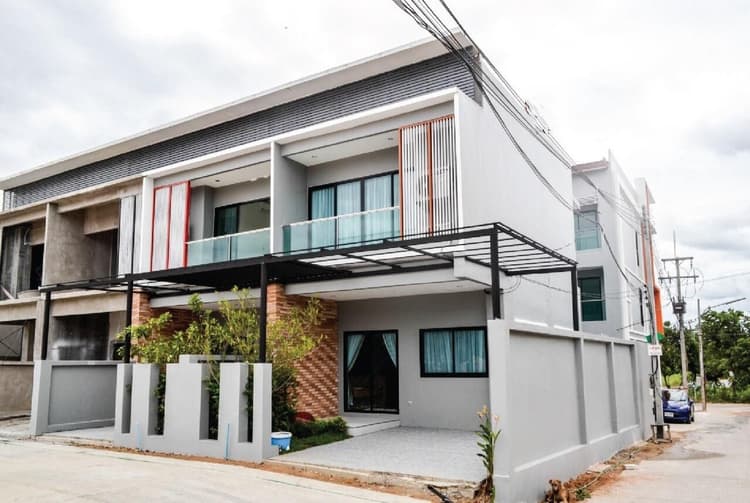 Nakarasiri Town Home main view