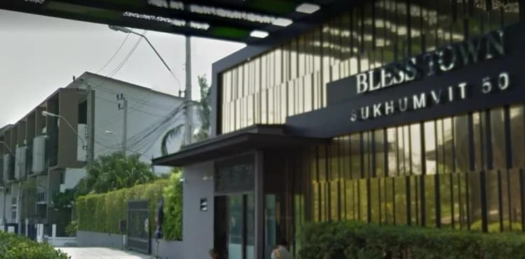 Bless Town Sukhumvit 50 main view