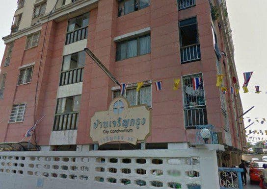 Baan Charoenkrung main view