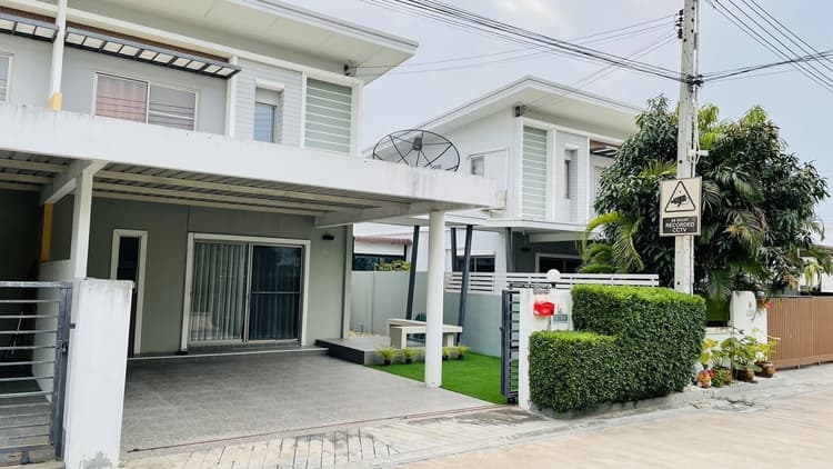 LIFE CITY HOME 2 Sukhumvit-Angsila main view