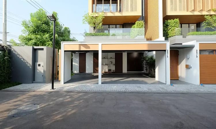 The Primary V main view