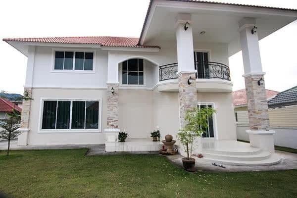 Baan Suai Lom Suan main view