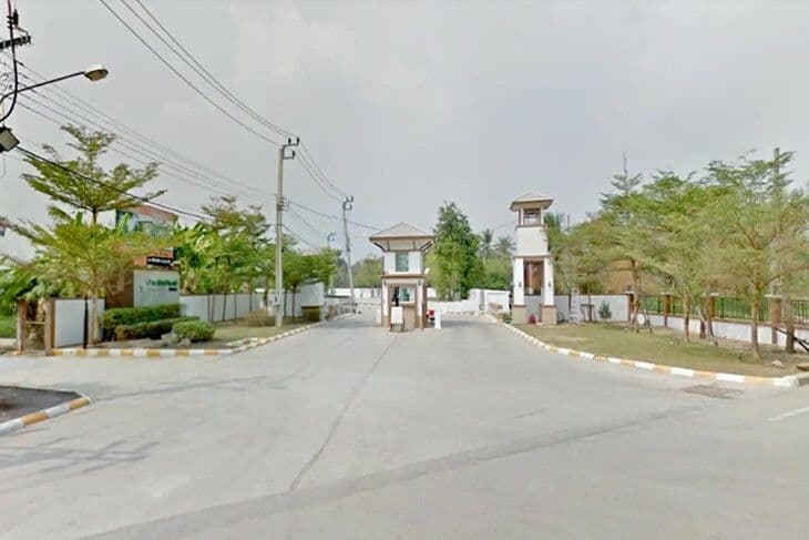 Jirathip Village main view