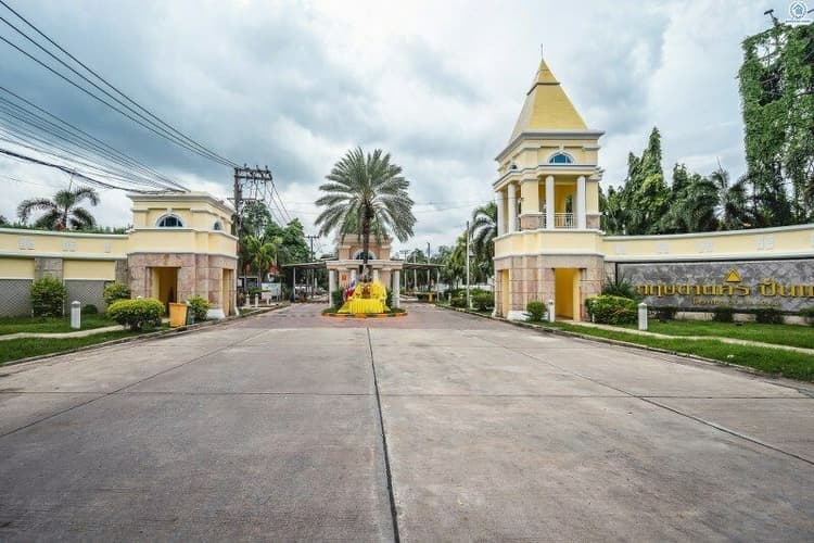 KRISADANAKORN PINKLAO – PHUTTAMONTHON 2 main view