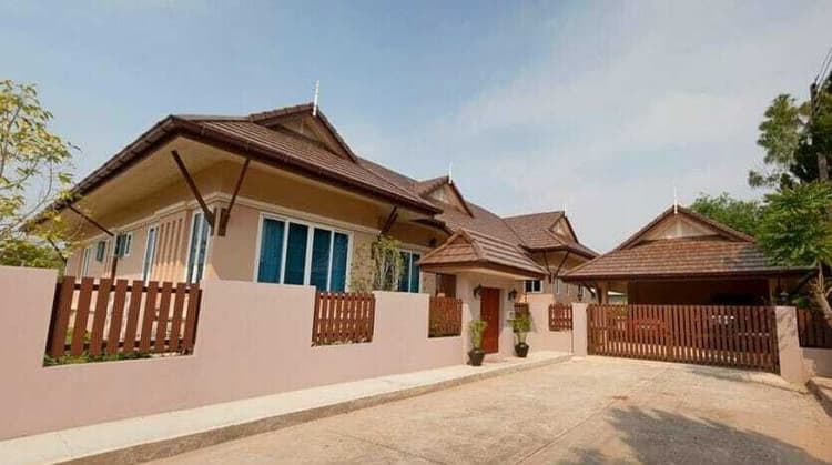 Chaiyapruek Land and House Park main view