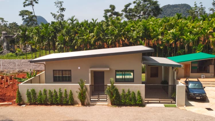 Krabi Cliff Villas main view