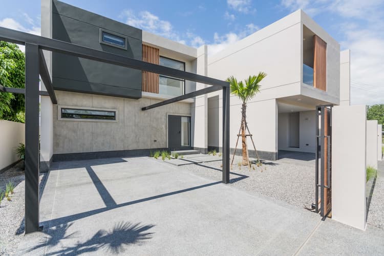 Nam Por Luang Village main view