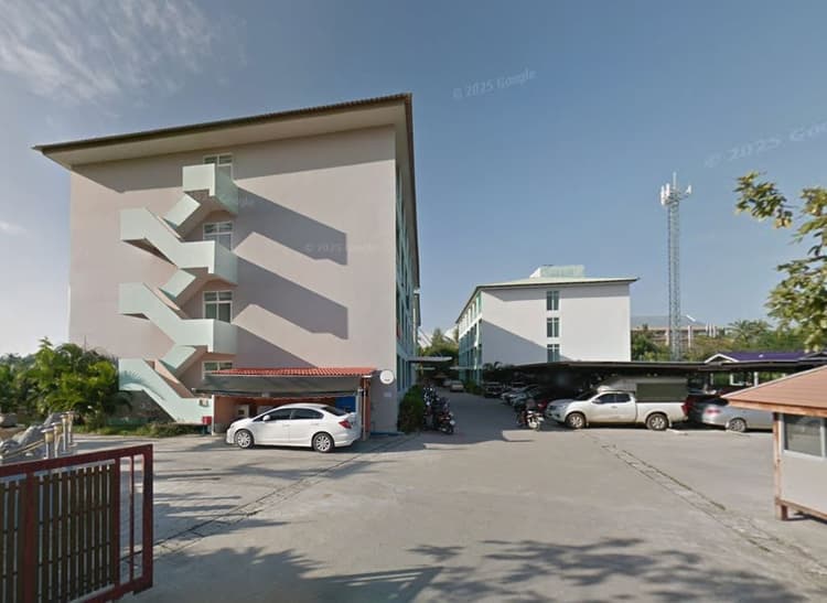 Phetchaburi Mansion main view