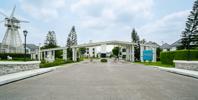 Modi Villa New - Ratchaphruek Road main view