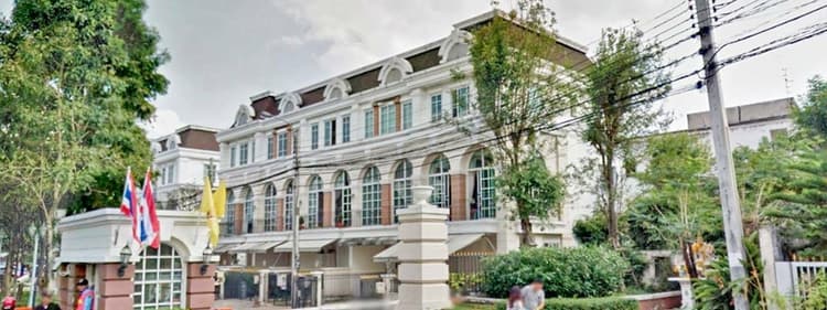 Plus City Park Ekamai - Ramindra main view