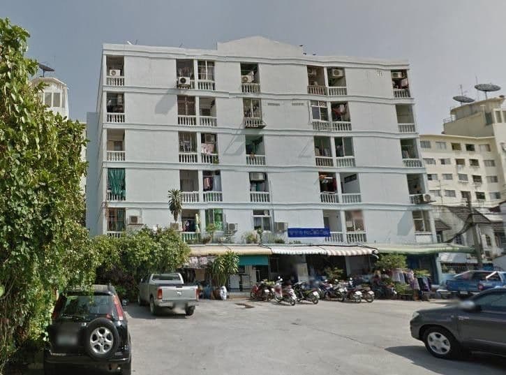 La Salle Condominium main view