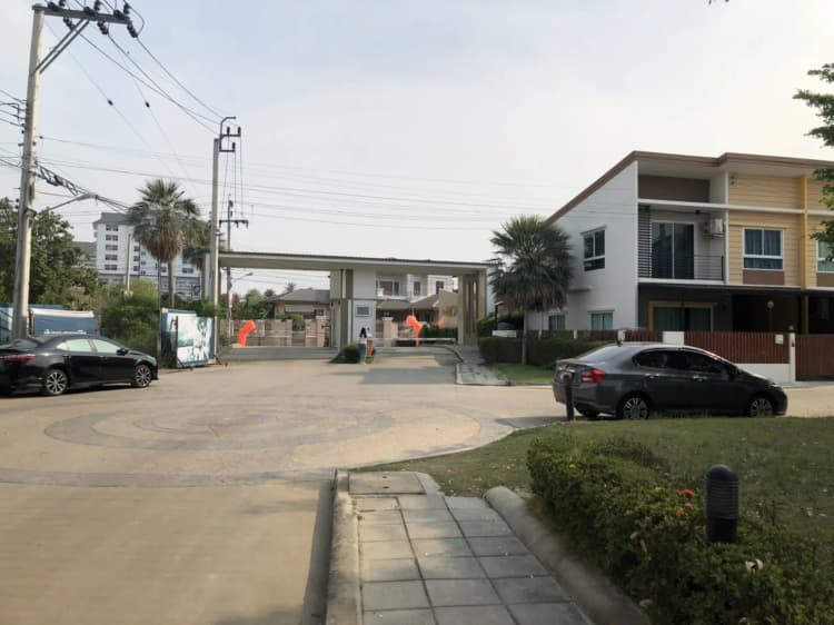 The Rich Ville Ratchaphruek - Rattanathibet main view