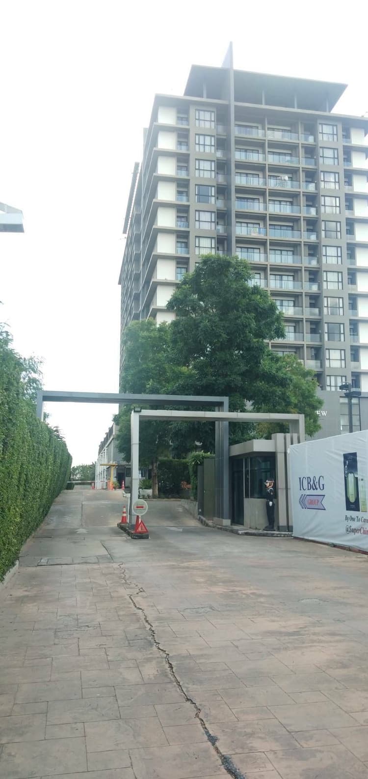 Kanyarat Lakeview Condominium main view