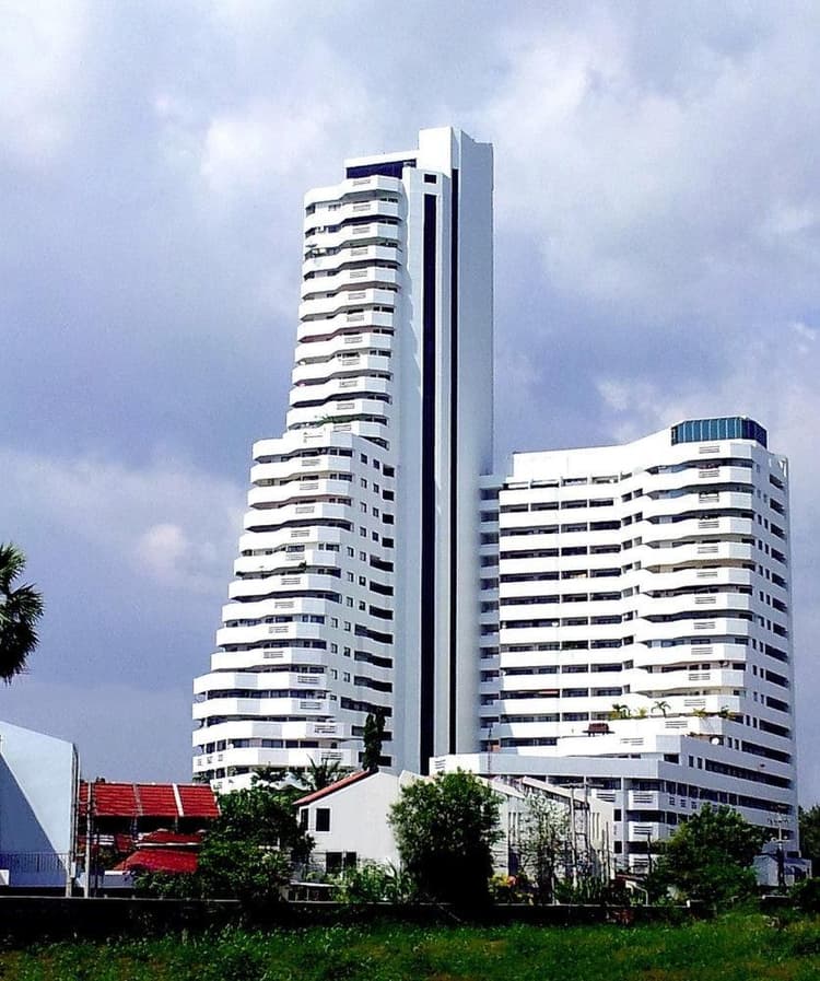 Jomtien Beach Paradise Village main view