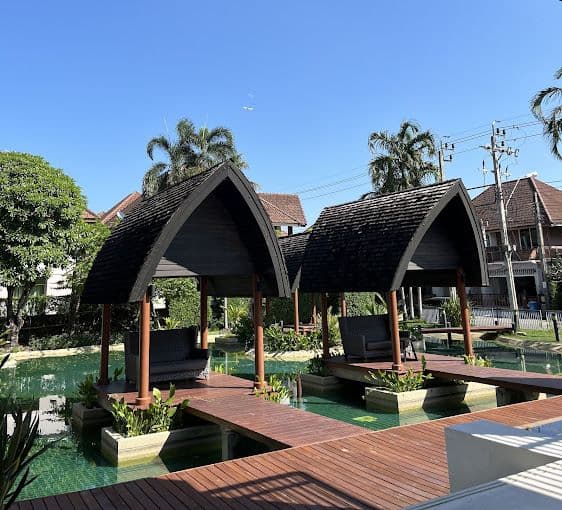 Atoll Waikiki Shore main view