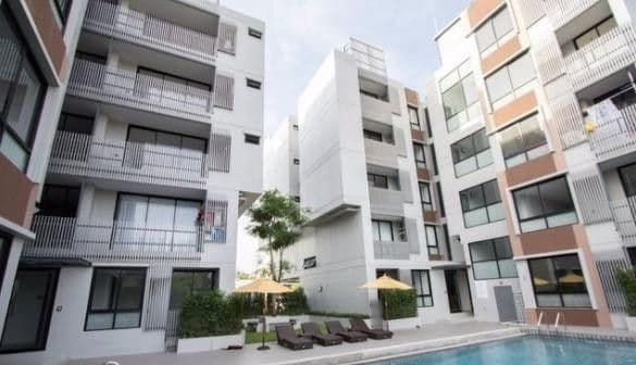 Z2 Lat Phrao main view