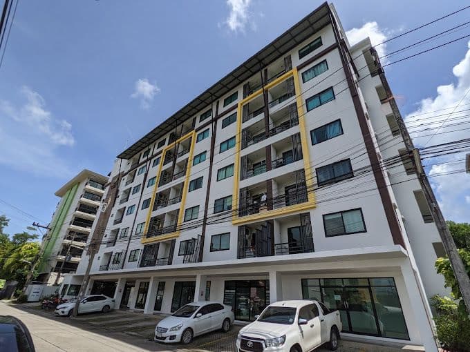 RATCHAPORN PLACE main view