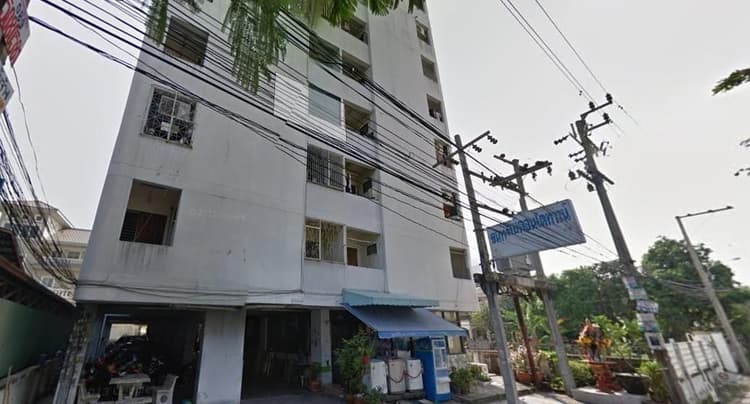 Thanasap Condo Town main view