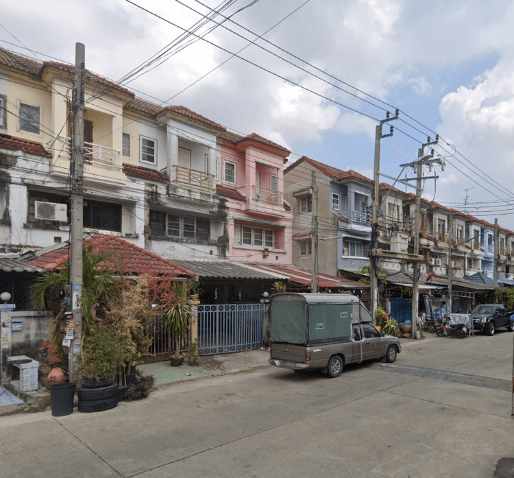 Nisa Village Phet Kasem 69 main view