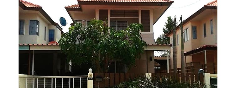 Hometown Sriracha Village main view