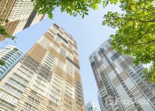 Park Origin Phrom Phong main image