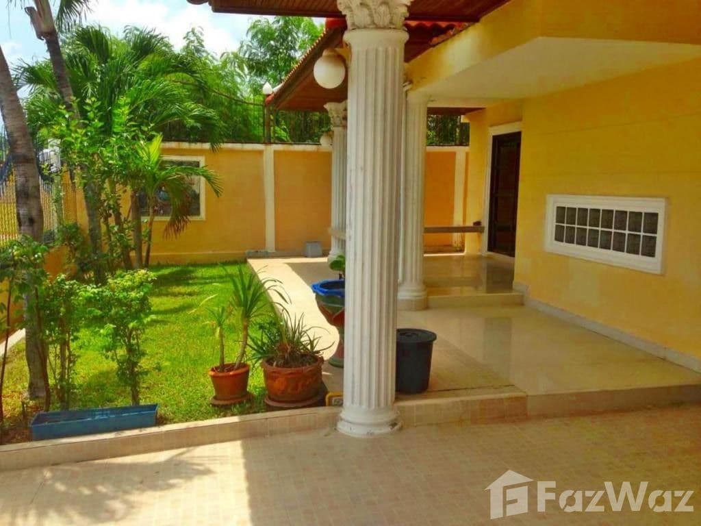 Eakmongkol Village 1