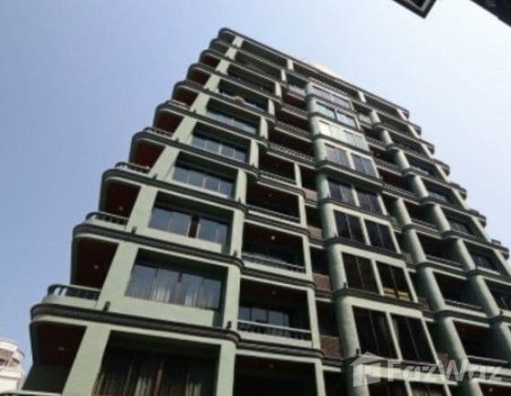 Ploenruedee Residence