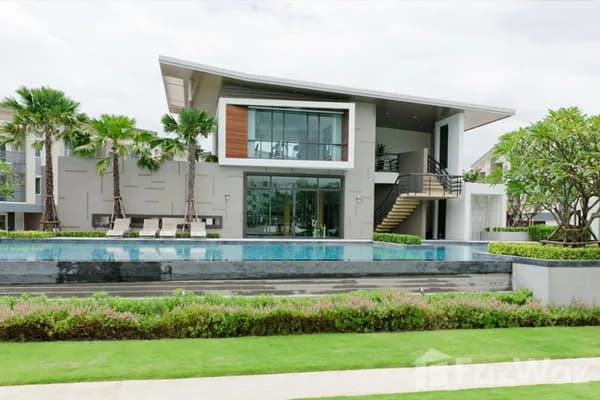 ทาวน์ อเวนิว ศรีนครินทร์