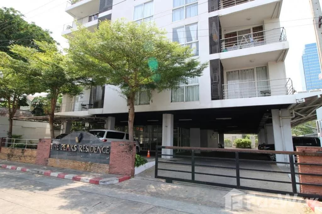 The Peak Sukhumvit 15