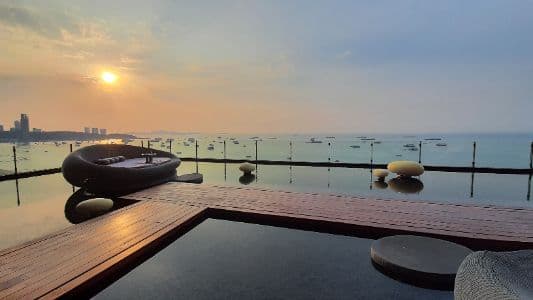 Keystone Property background image