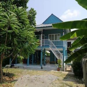 Home for RENT by owner background image