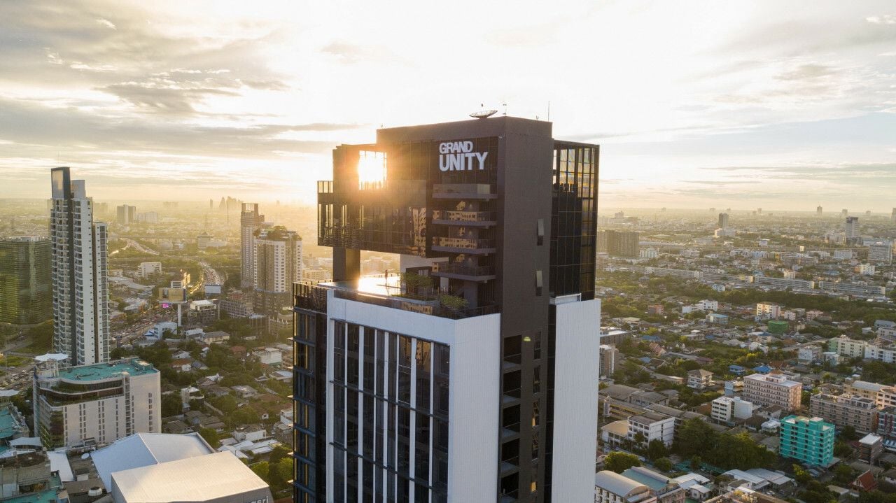 Project Name Mazarine Ratchayothin