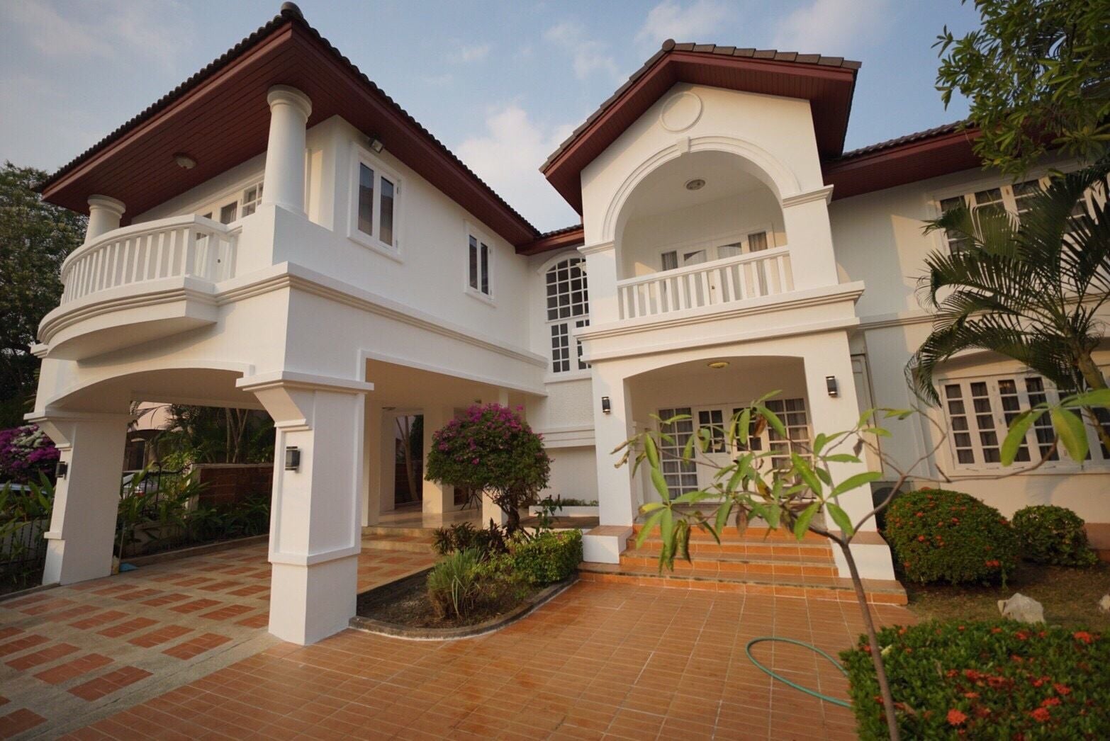 Project Name Baan Ladawan Srinakarin