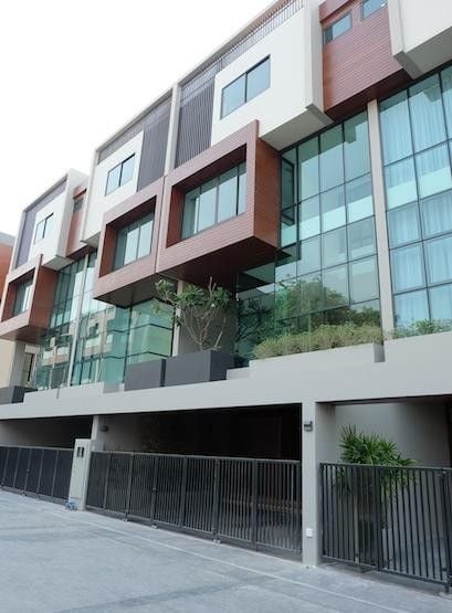 Project Name The park lane 22