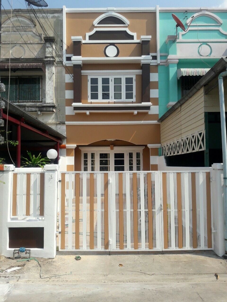 Project Name Baan Poonsinthani 1