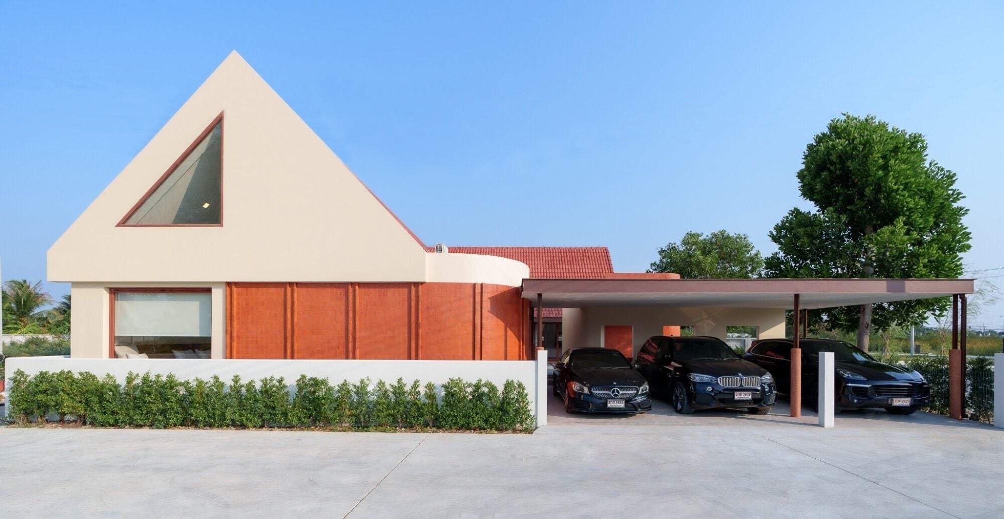 Project Name Setthiya HuaHin