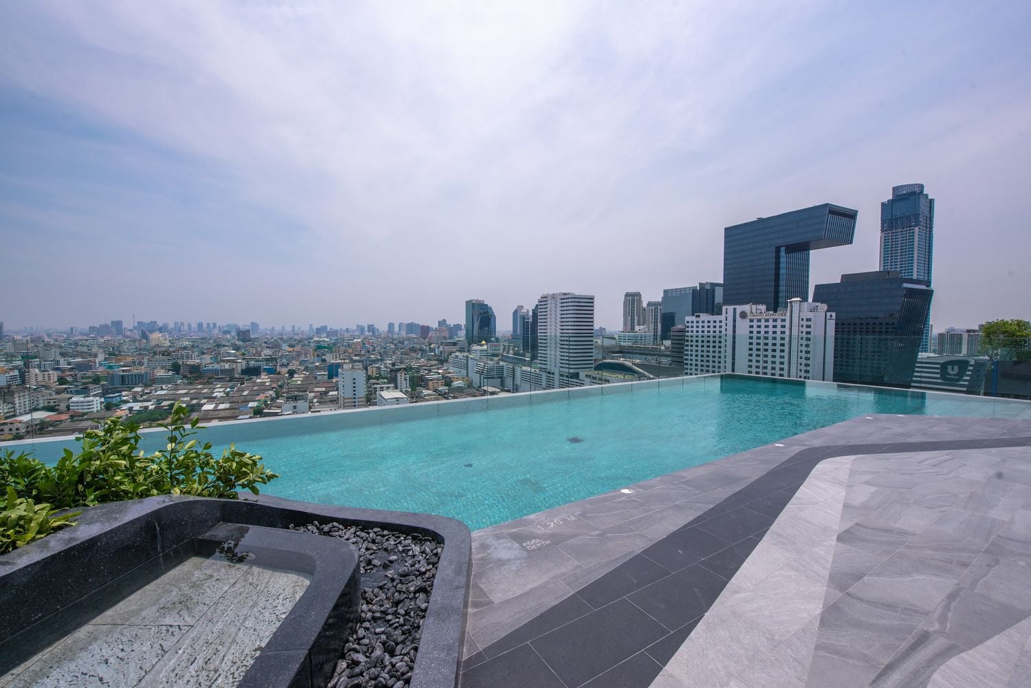 Project Name KnightsBridge Space Rama 9