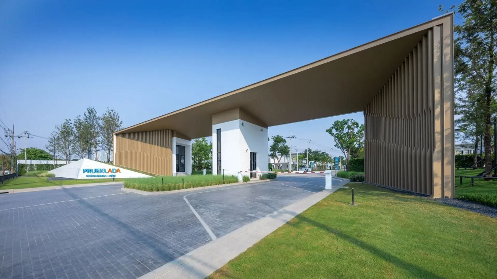 Project Name Prueklada Ramindra Expressway - Chatuchot