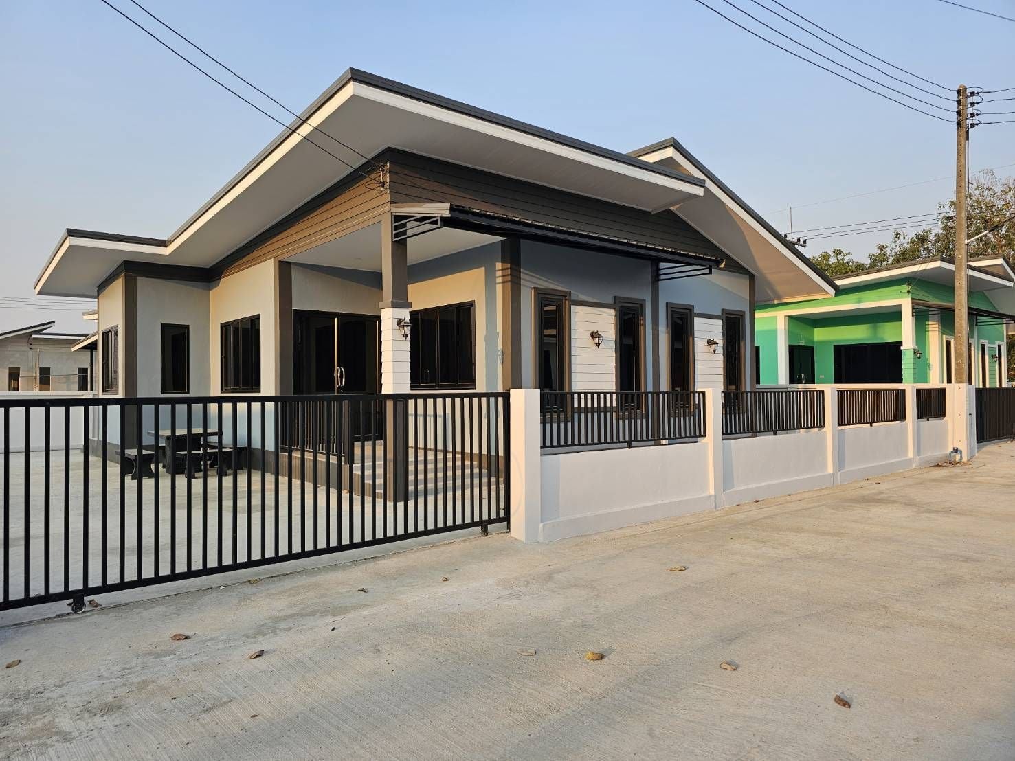 Project Name Ruenrom Village