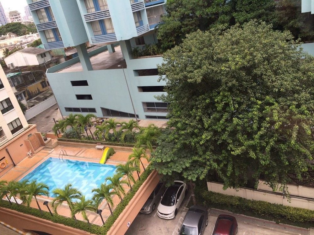 Project Name Lumpini Place Narathiwas 24