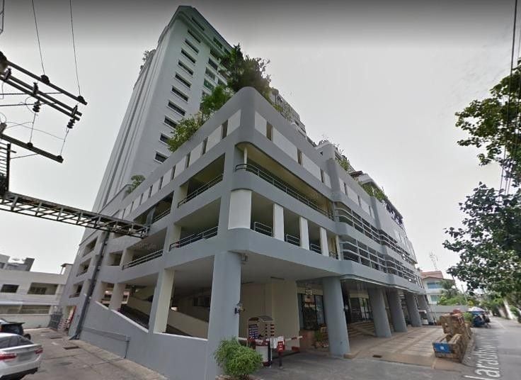 Project Name Sathorn Suite