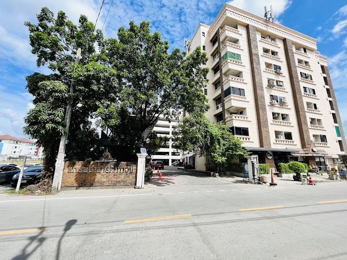 ชื่อโครงการ แกรนด์ พาร์ค ทาวน์ อาคาร ซี