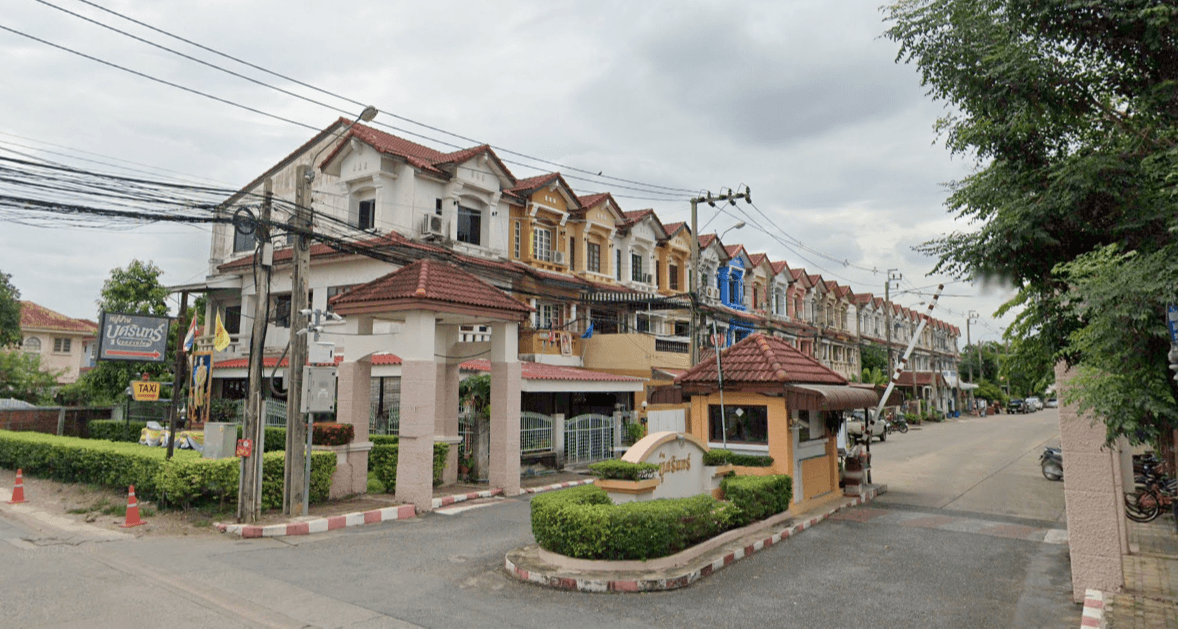 Project Name Butsarin Sai Mai House