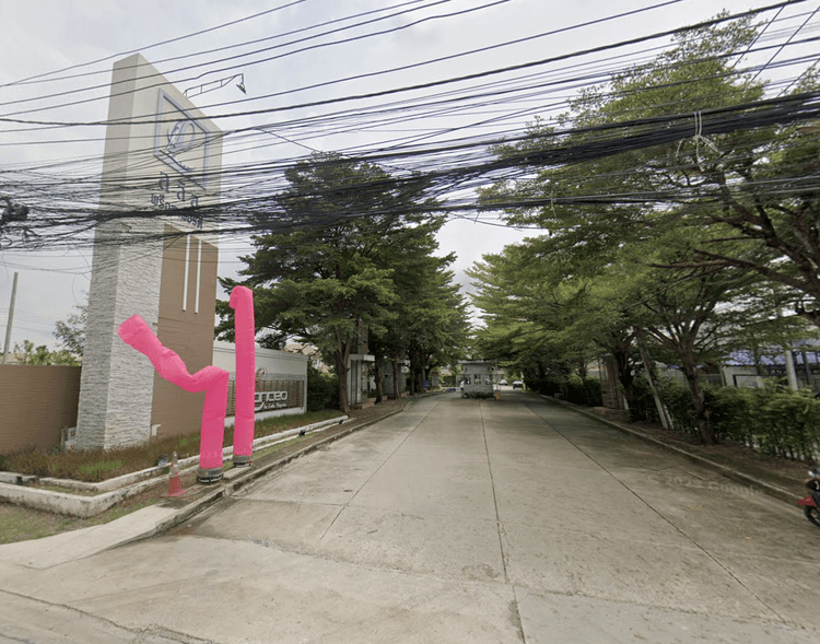 Lanceo Watcharapol-Expressway main view